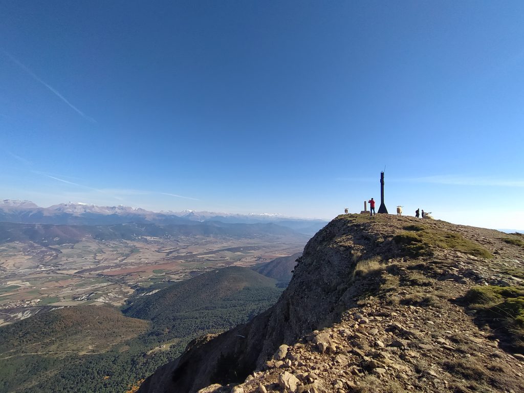 Peña Oroel, uno de los lugares donde disfrutar de los deportes de aventura en Jaca